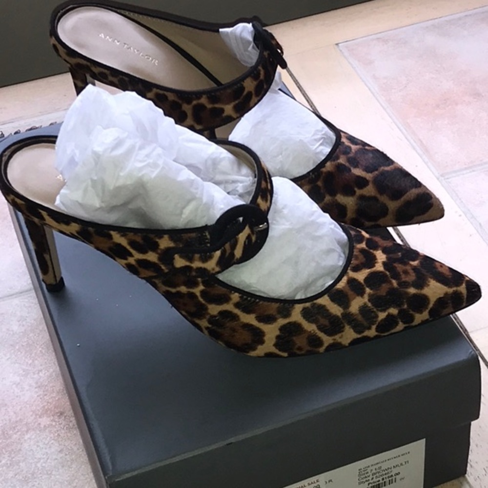 Ann Taylor dress mules - Picture 2 of 3